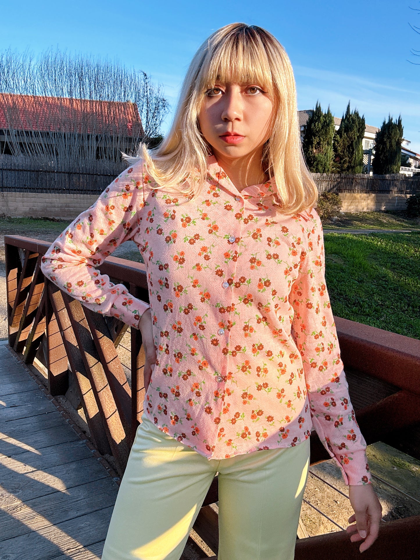 1970s Peach Floral Jacquard Knit Button Up Top