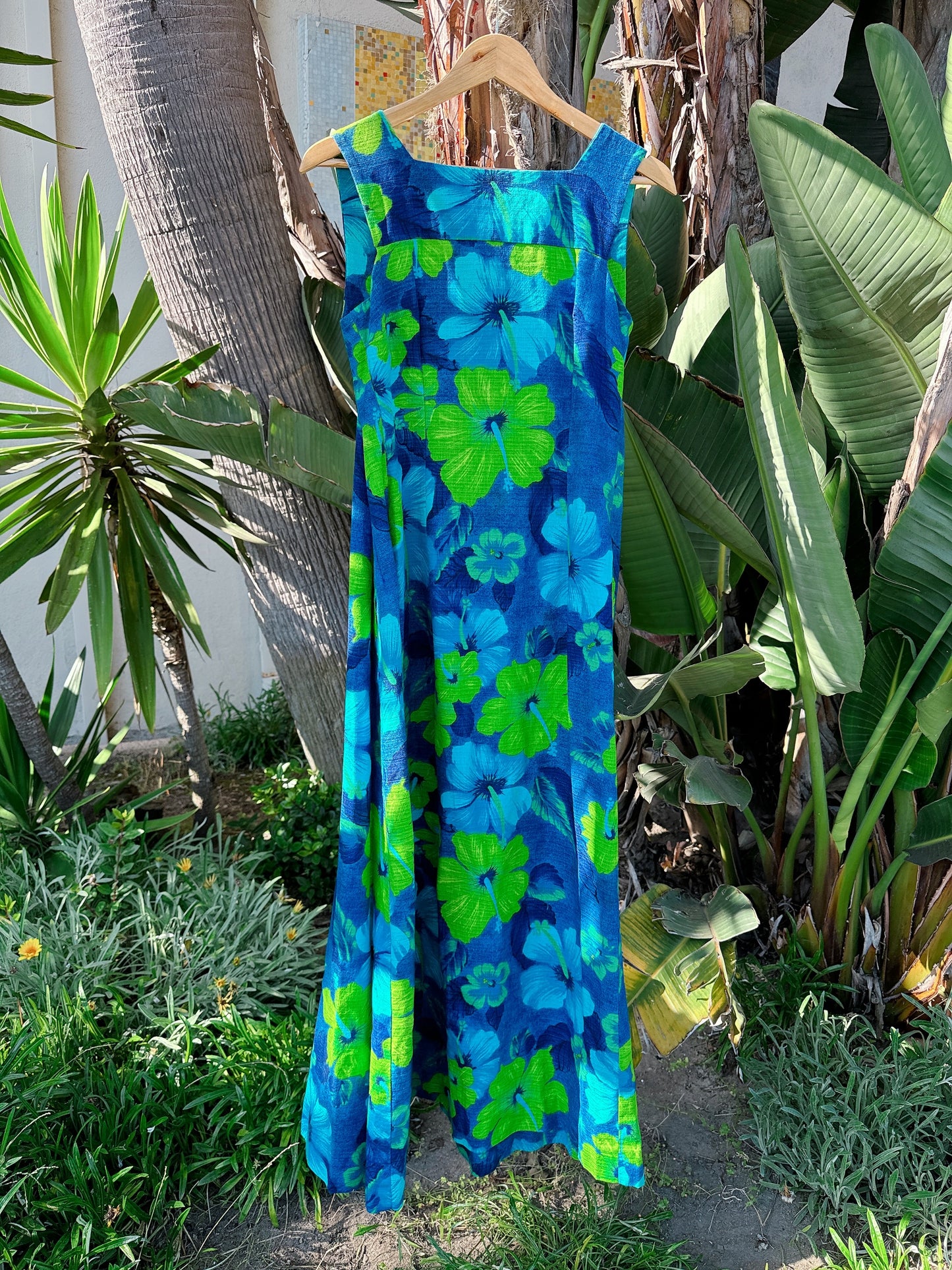 1960s Psychedelic Barkcloth Hibiscus Hawaiian Maxi Dress