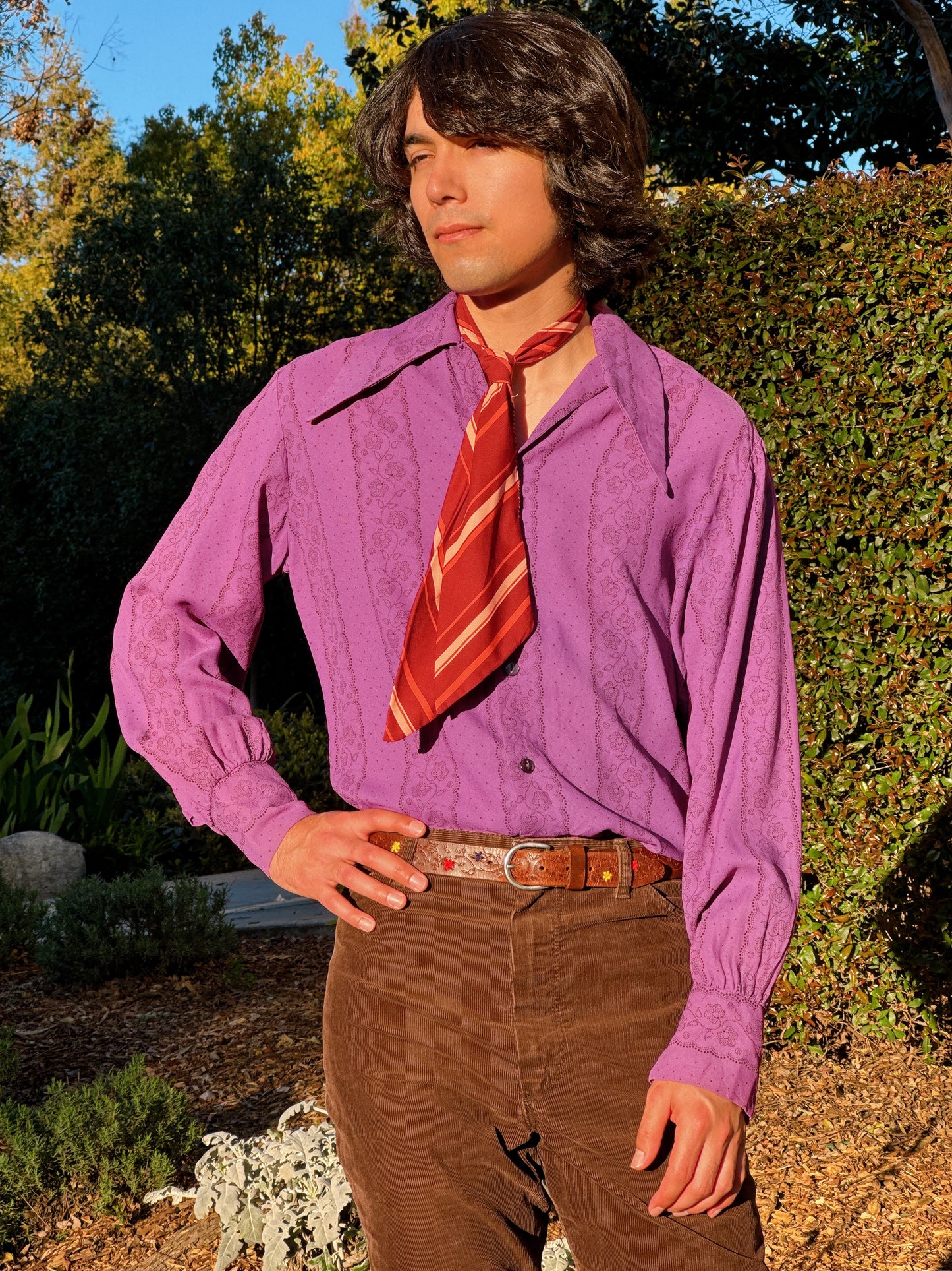 RARE 1970s Purple Floral HUGE Dagger Collar w/ Bishop Sleeves Button Up Top