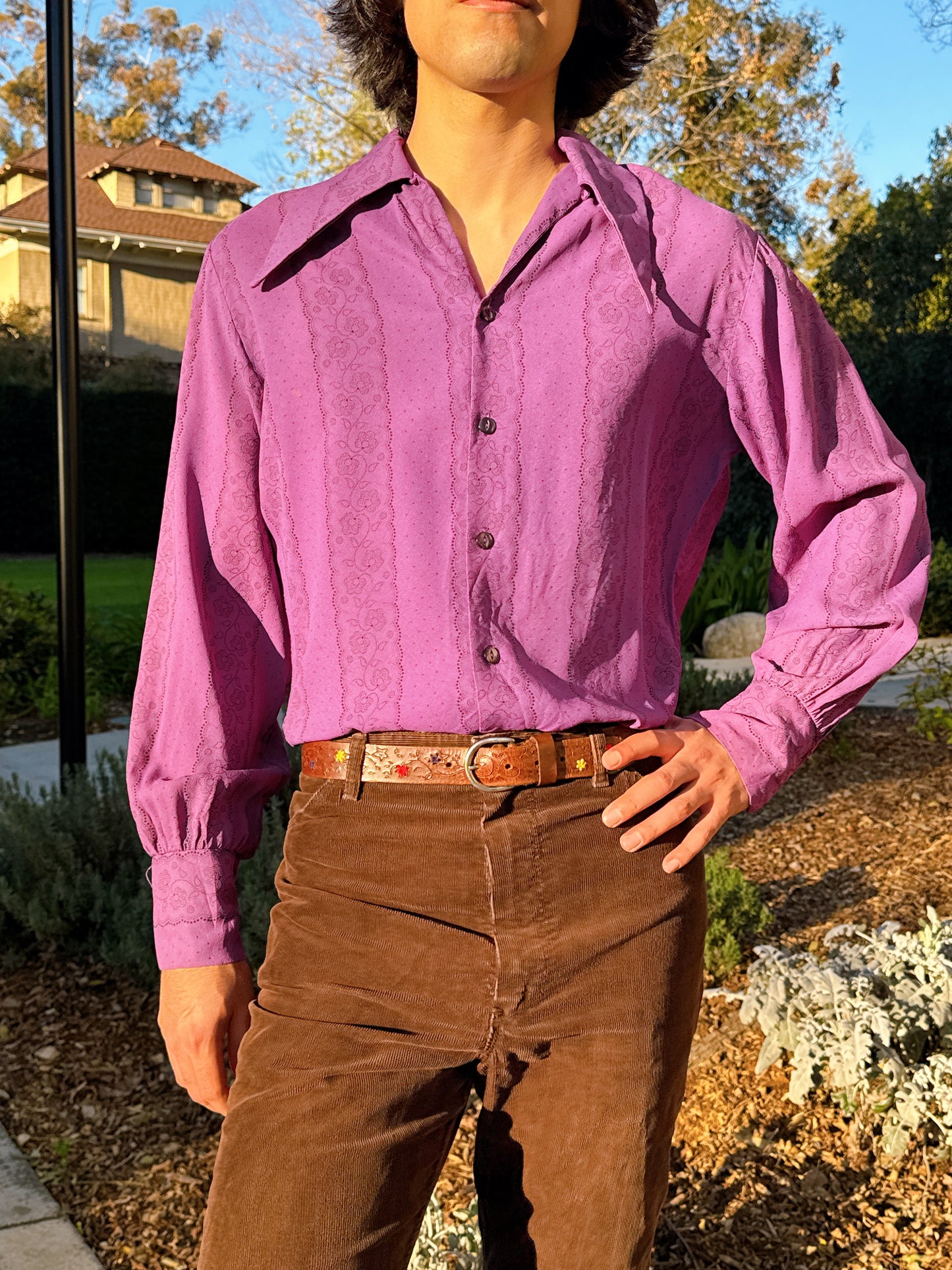 RARE 1970s Purple Floral HUGE Dagger Collar w/ Bishop Sleeves Button Up Top