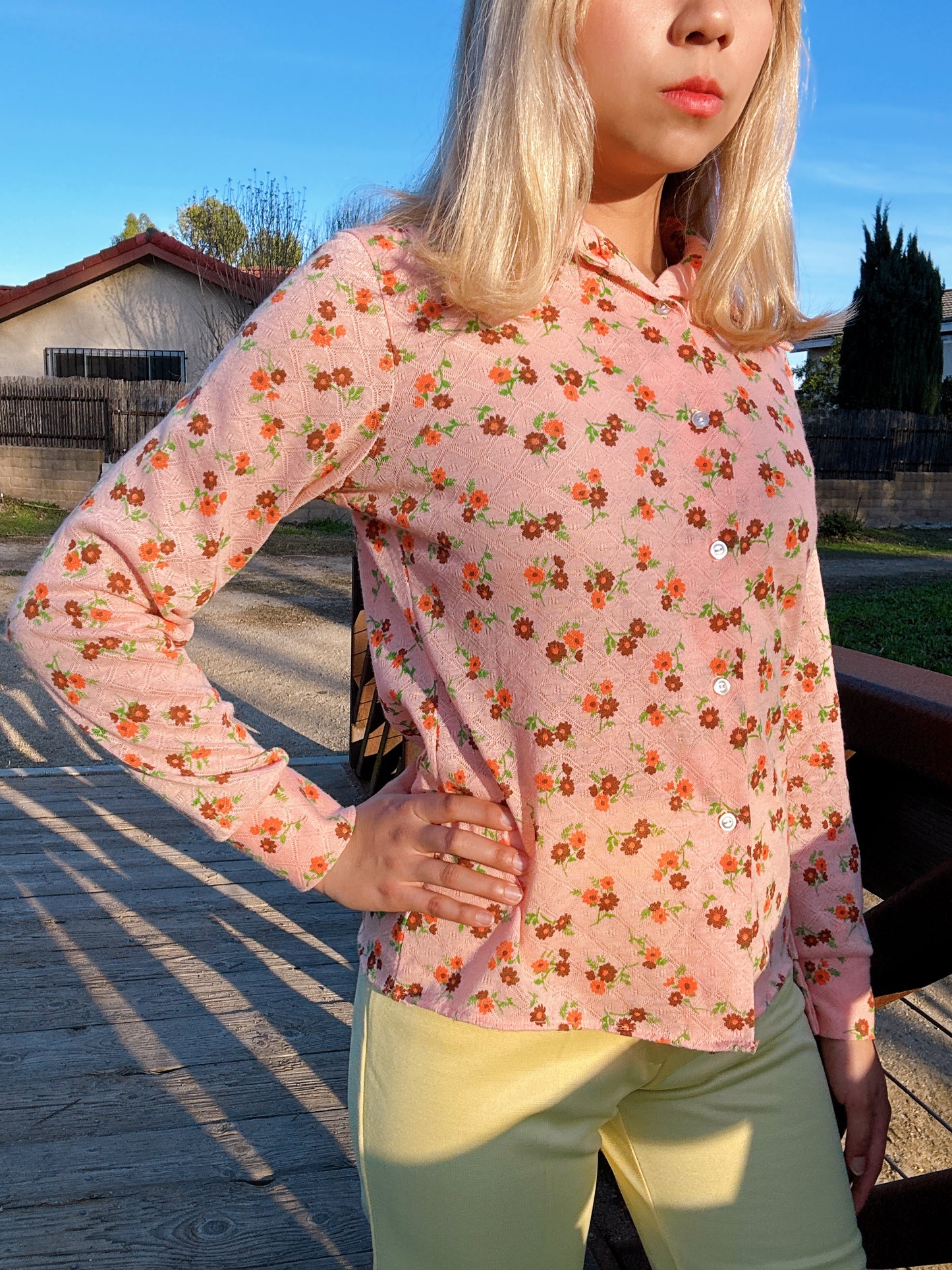 1970s Peach Floral Jacquard Knit Button Up Top