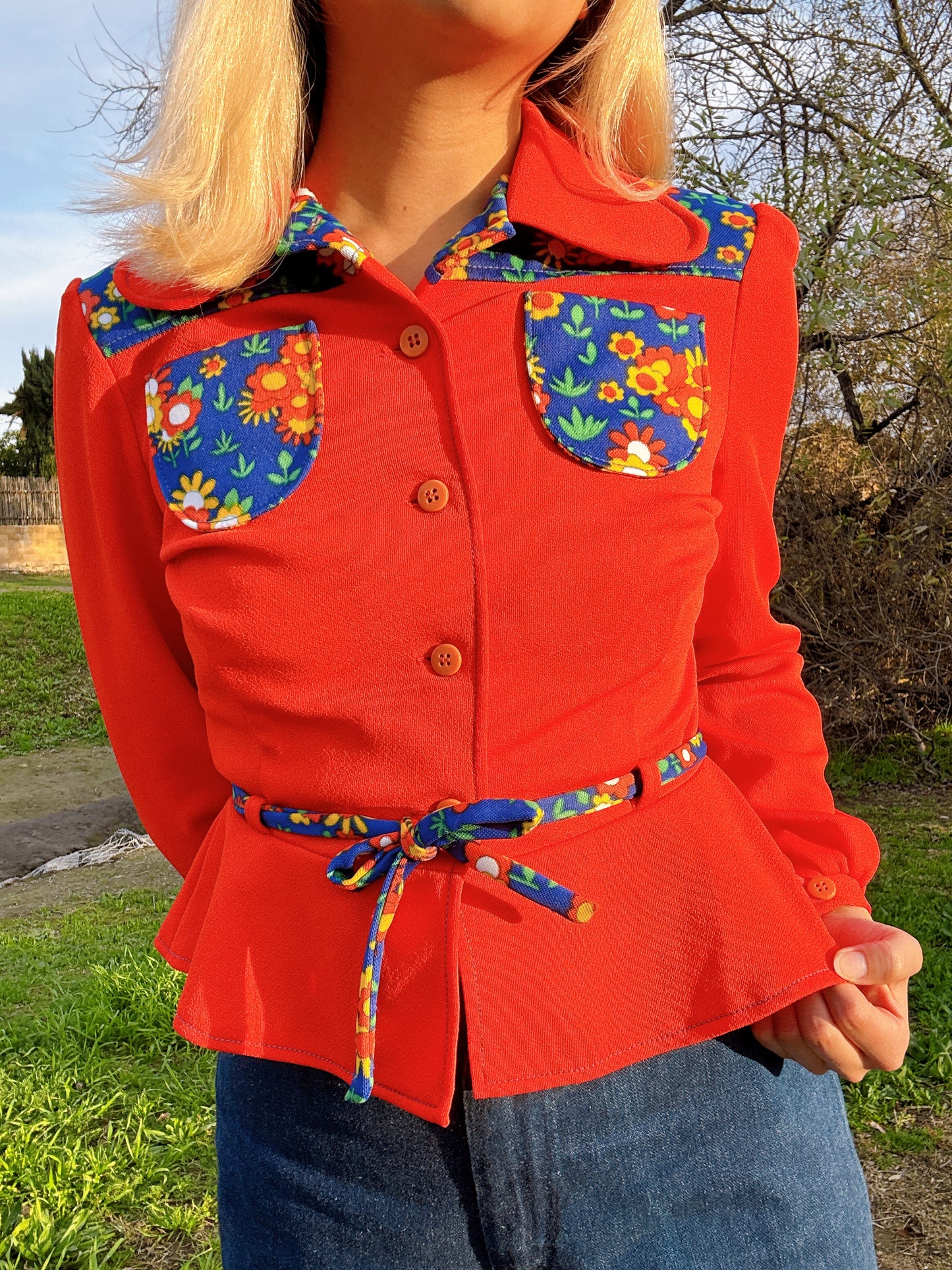 1970s Blue Floral & Red Polyester Peplum Top with Beagle Collar