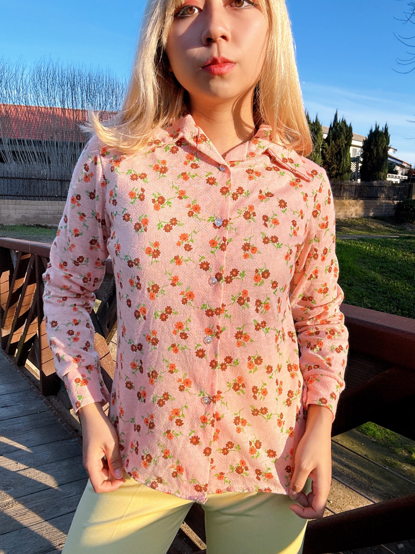 1970s Peach Floral Jacquard Knit Button Up Top
