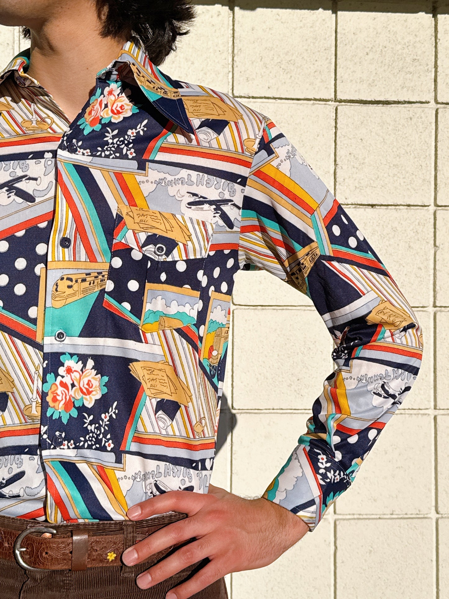 1970s Bicentennial Novelty Abstract Nylon Button Up Top
