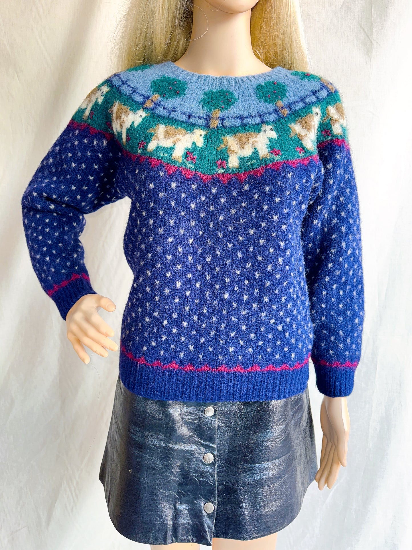 Vintage Novelty Cow Scenery Shetland Wool Sweater