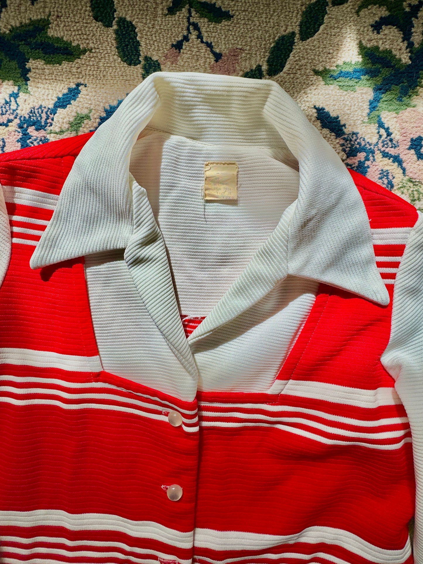 1970s Red and White Big Collar Striped Polyester Top