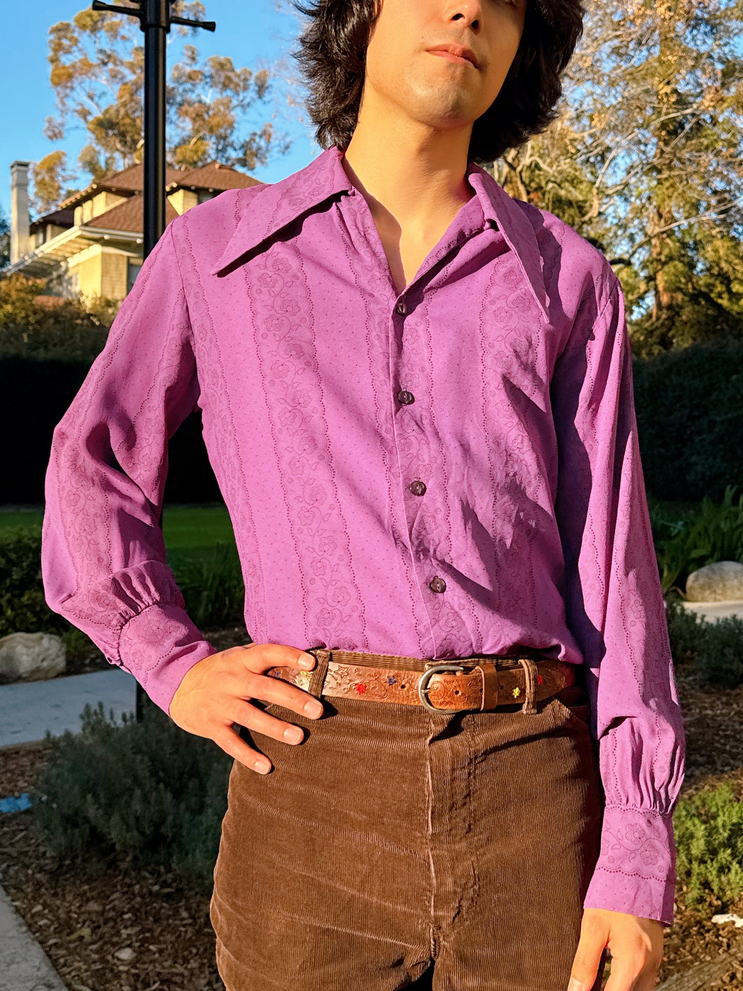RARE 1970s Purple Floral HUGE Dagger Collar w/ Bishop Sleeves Button Up Top