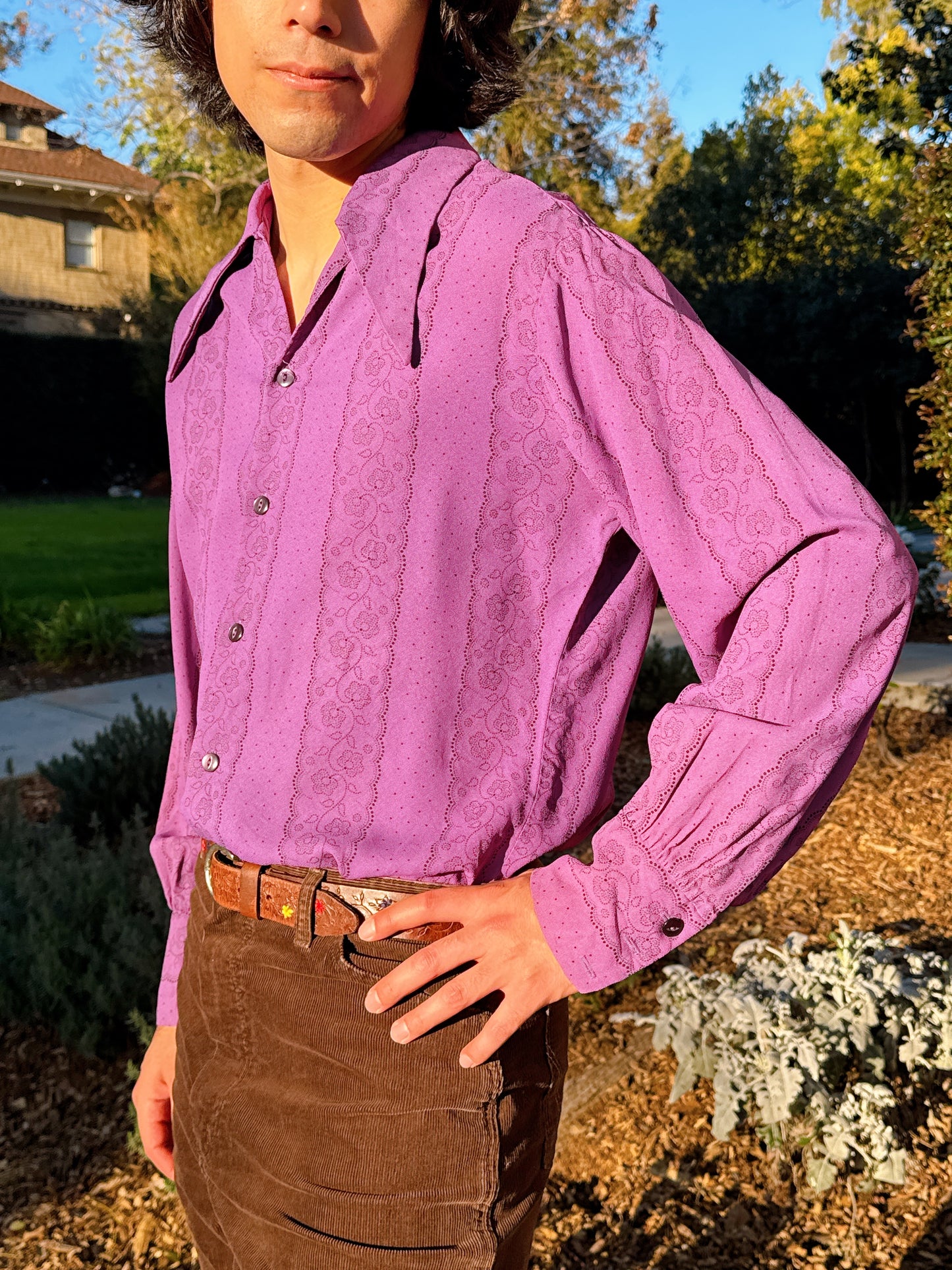 RARE 1970s Purple Floral HUGE Dagger Collar w/ Bishop Sleeves Button Up Top