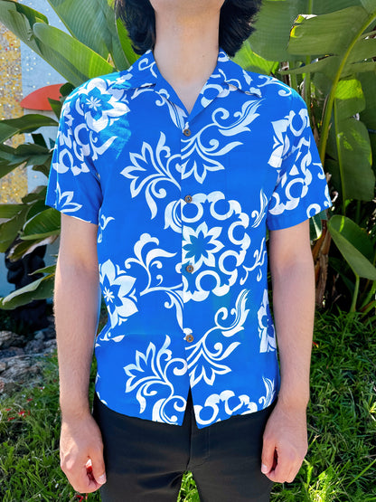 1960s Blue & White Hawaiian Shirt