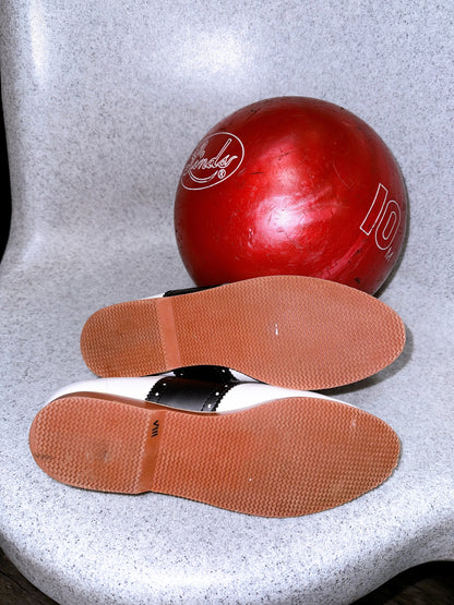 1980s Black & White Saddle Shoes Size 7 1/2