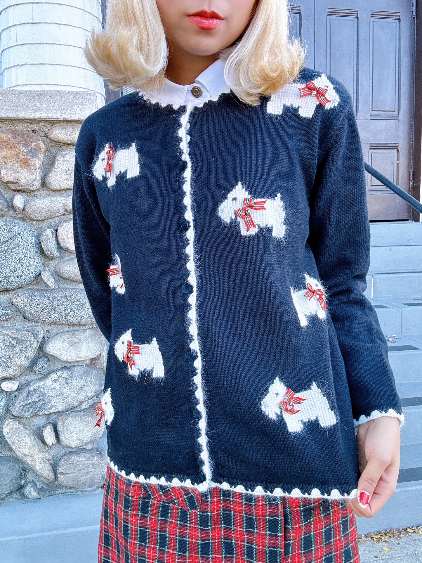 Vintage Scottish Terrier Scottie Dog Novelty Black & White Knit Cardigan