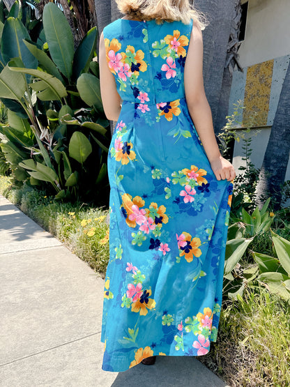 1960s Turquoise & Hot Pink Hawaiian Maxi Dress