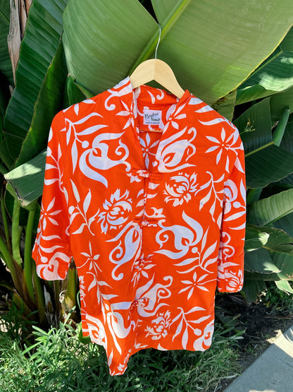 1960s Orange & White Hawaiian Frog Closure Top