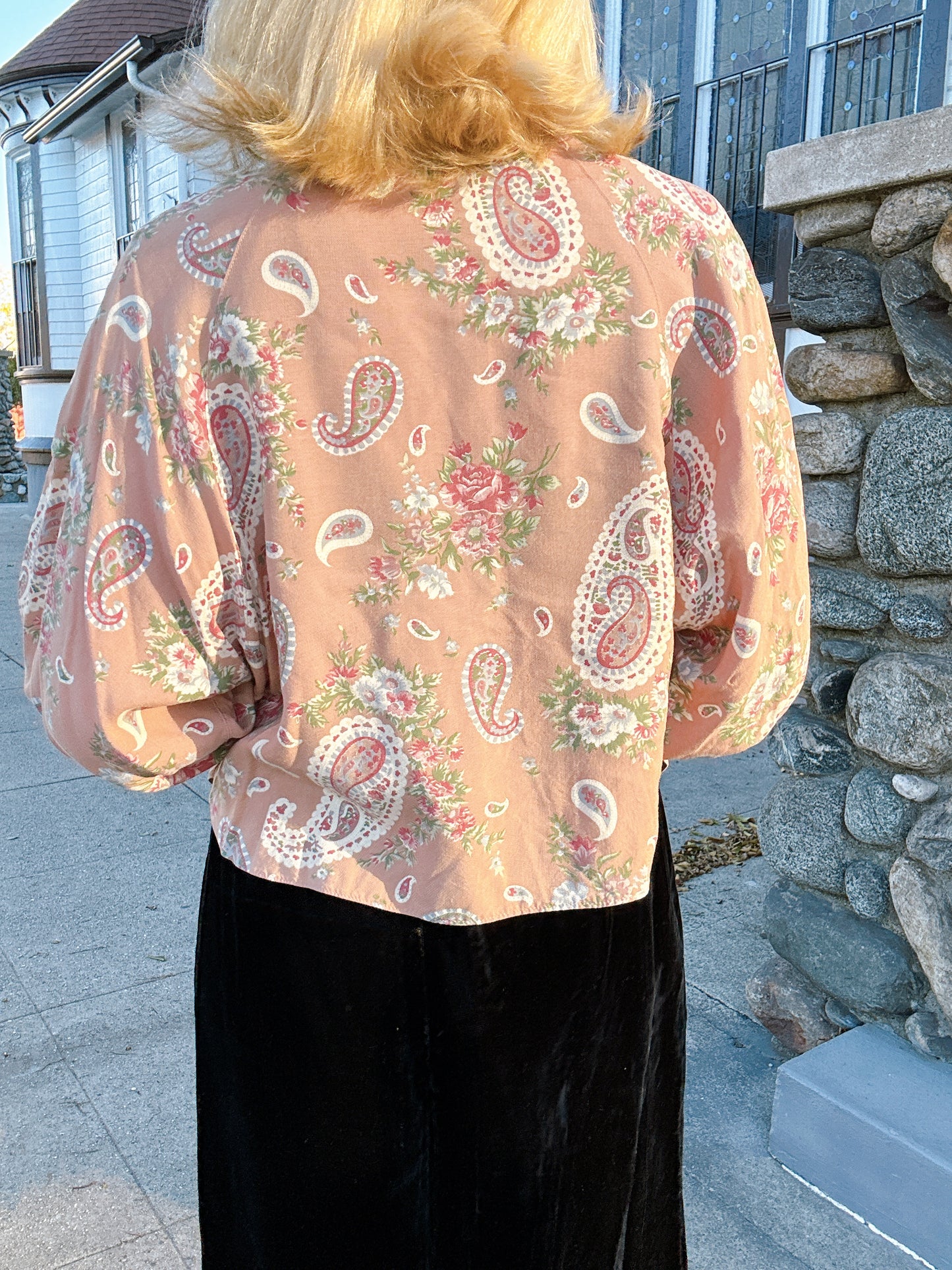 1970s Peach Paisley Dolman Sleeve Mandarin Collar Top