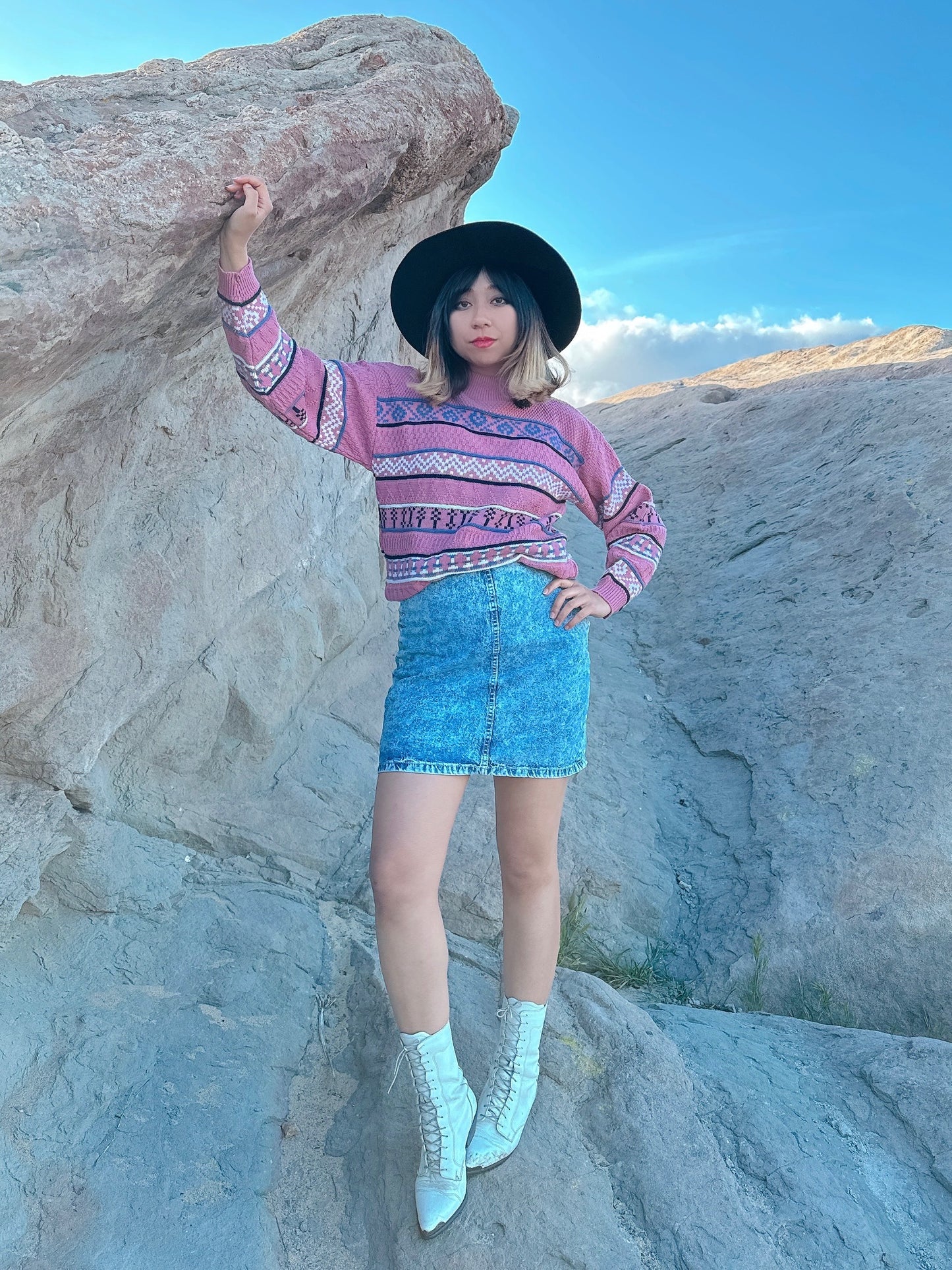 1980s Pastel Pink Sweater