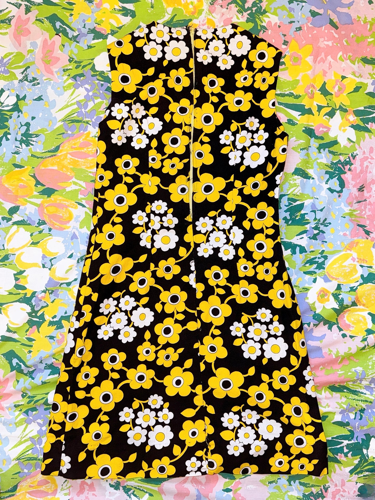 1960s Black & Yellow Flower Power Shift Dress