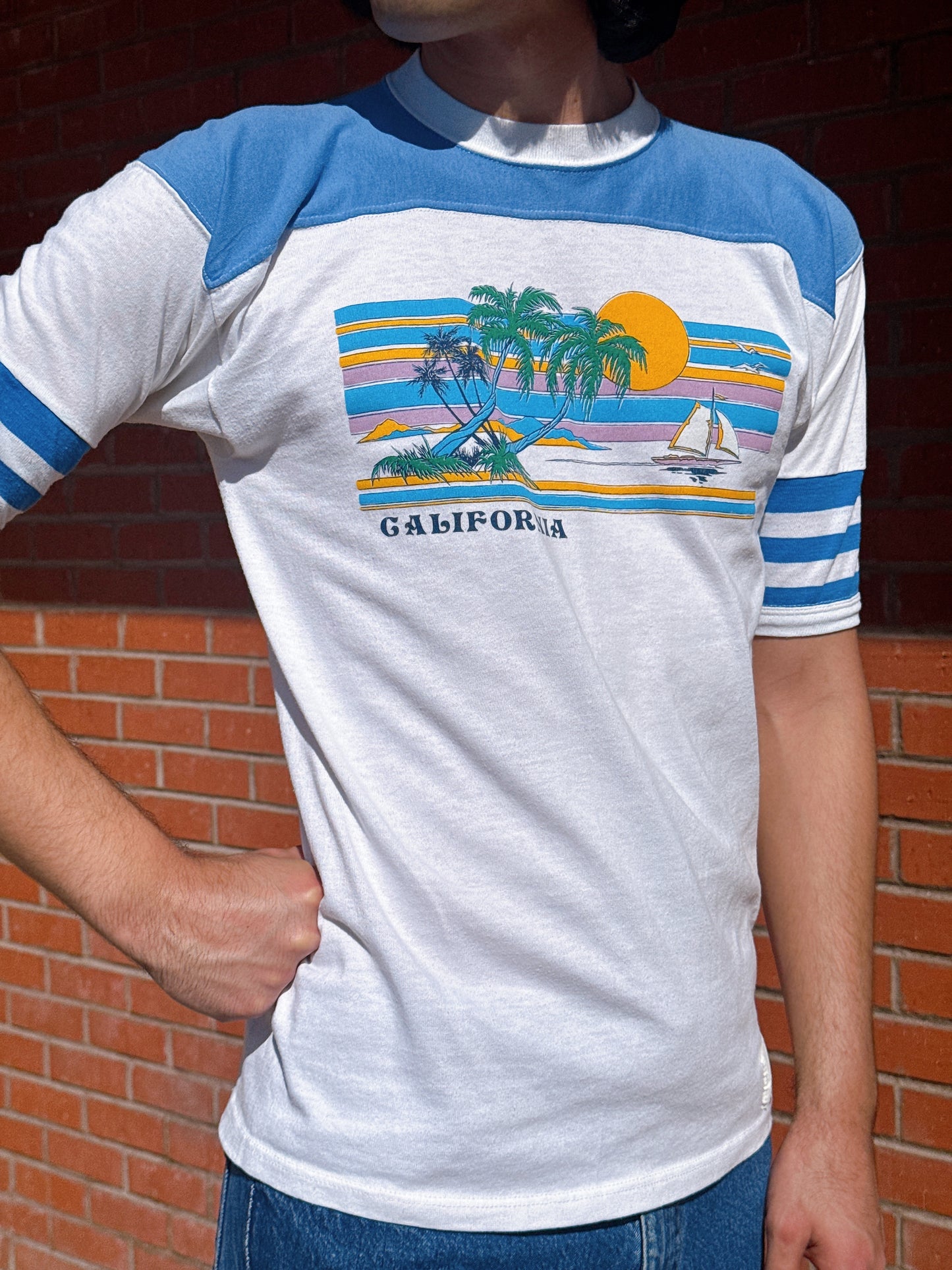1970s “California” Sunset Novelty Raglan White & Blue T-Shirt