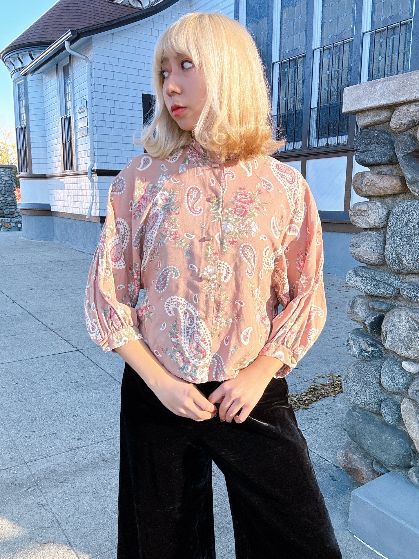 1970s Peach Paisley Dolman Sleeve Mandarin Collar Top