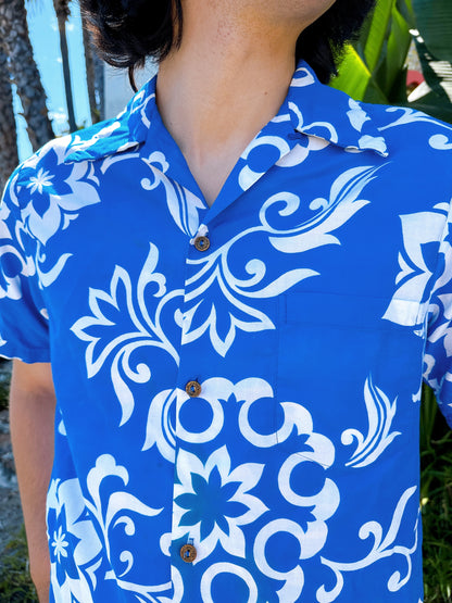 1960s Blue & White Hawaiian Shirt