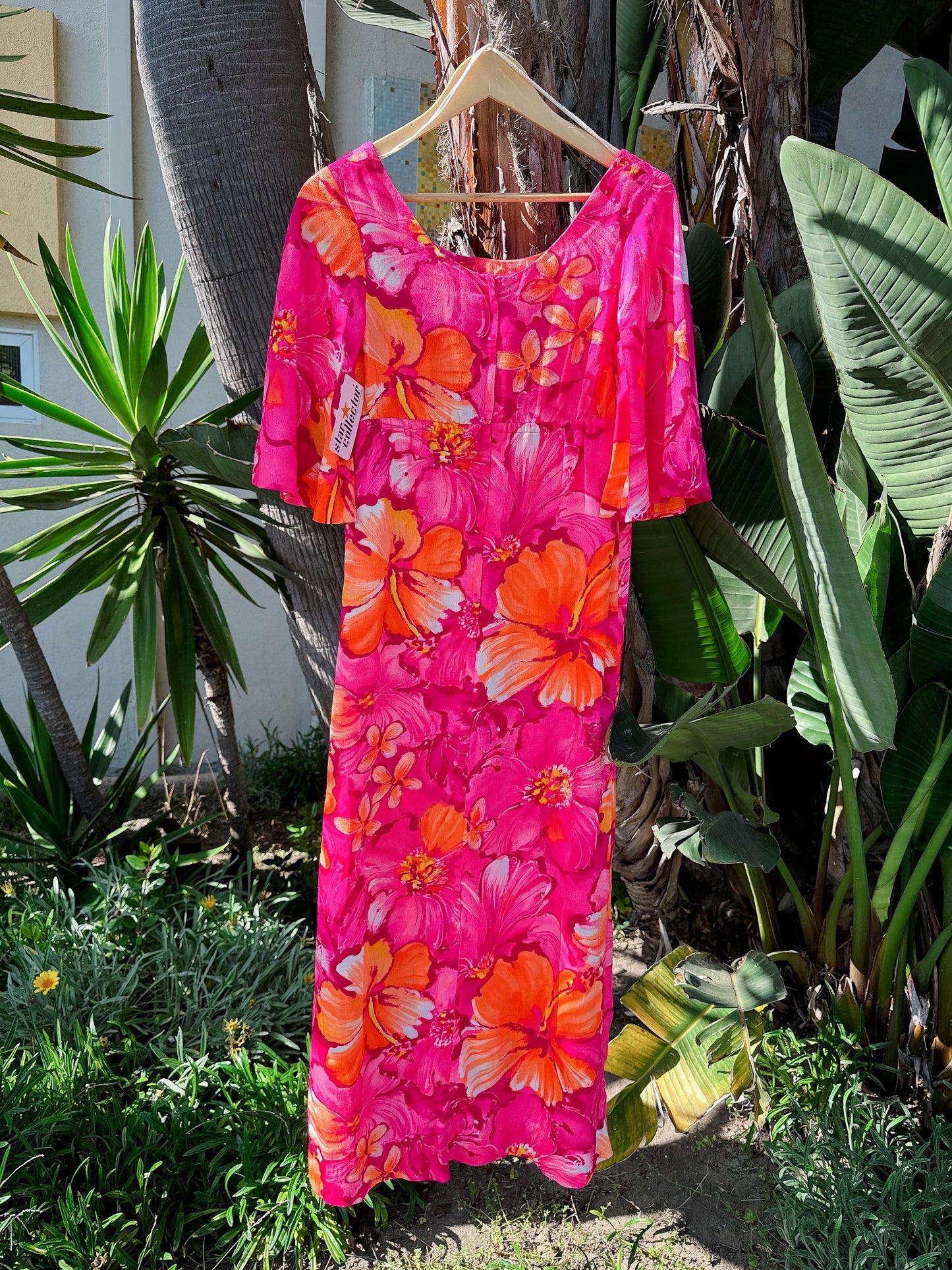 1970s Hot Pink Hibiscus Flutter Sleeve Hawaiian Maxi Dress