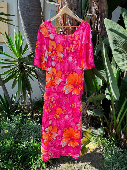 1970s Hot Pink Hibiscus Flutter Sleeve Hawaiian Maxi Dress