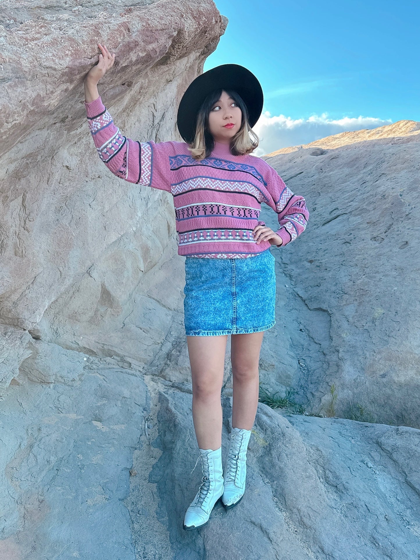 1980s Pastel Pink Sweater