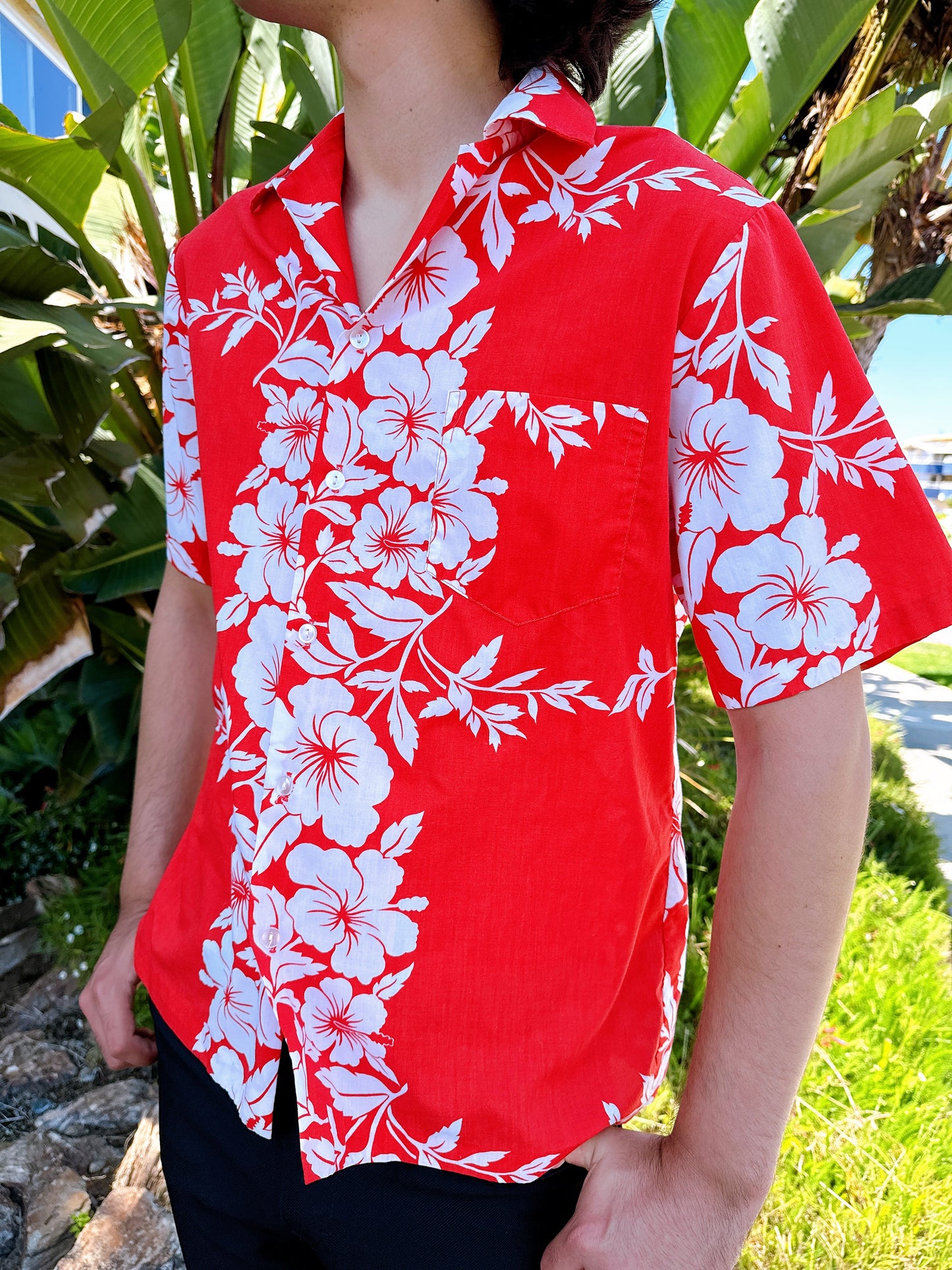 1970s Hilo Hattie Red & White Hawaiian Shirt