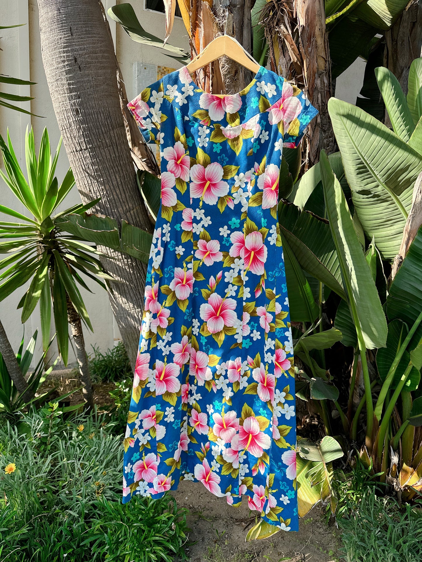 1960s Blue Aloha Floral Hawaiian Maxi Dress with Watteau Back