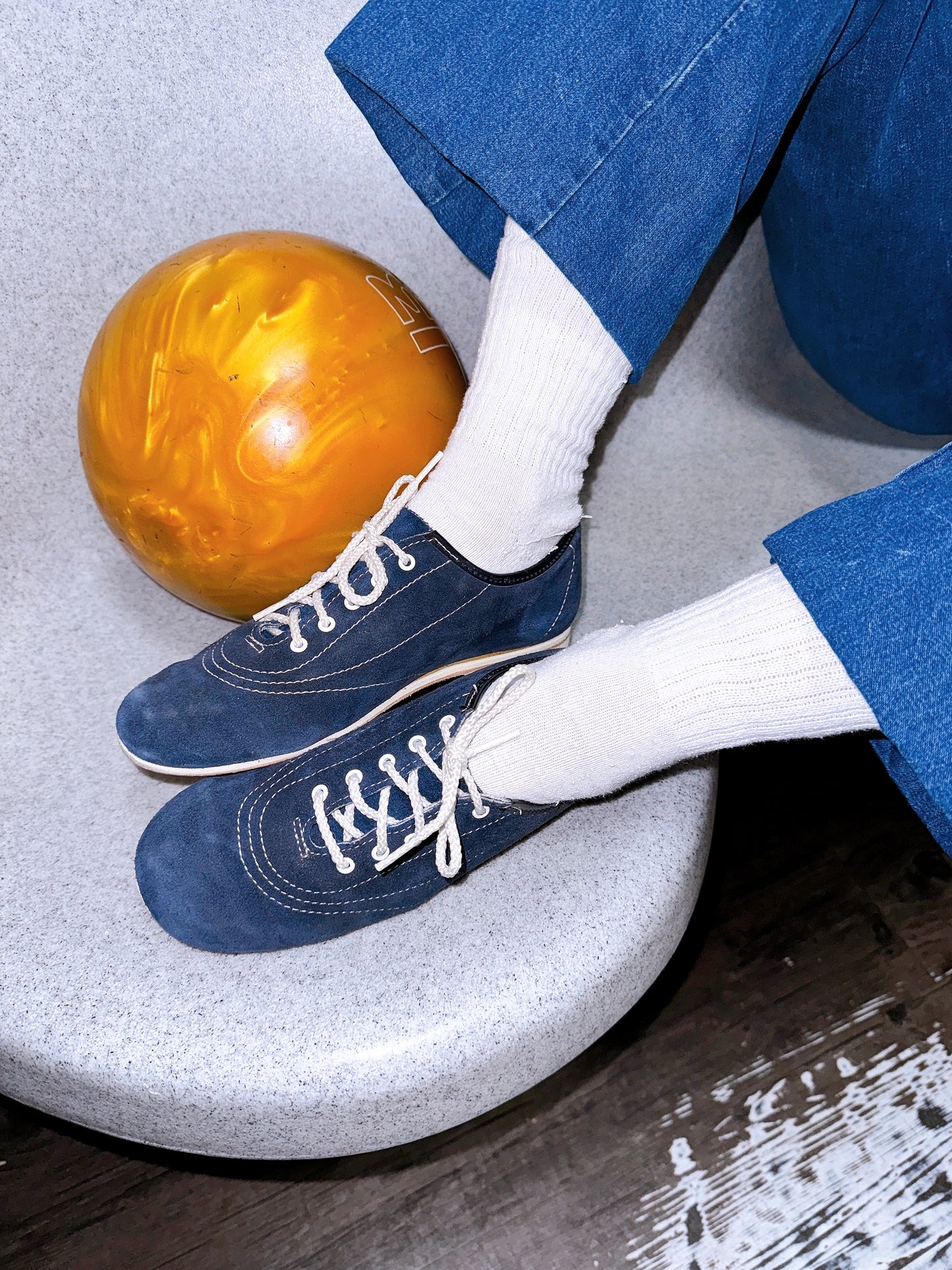 1970s Navy Suede Bowling Shoes Size 6.5