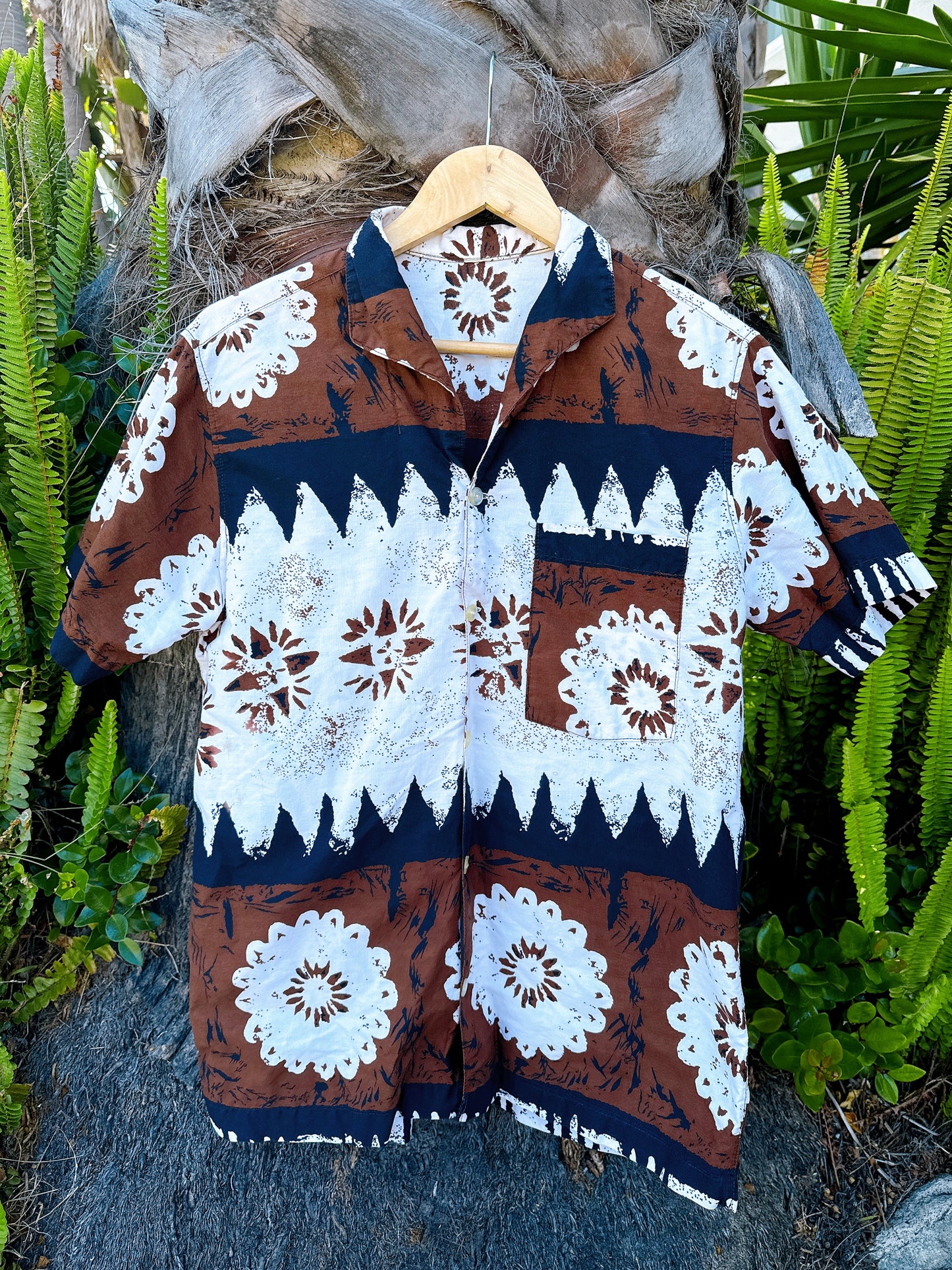 1960s Brown, Black, & White Hawaiian Shirt