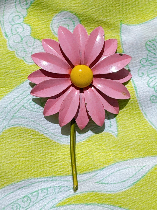 1960s Pink & Yellow Daisy Flower Power Enamel Pin