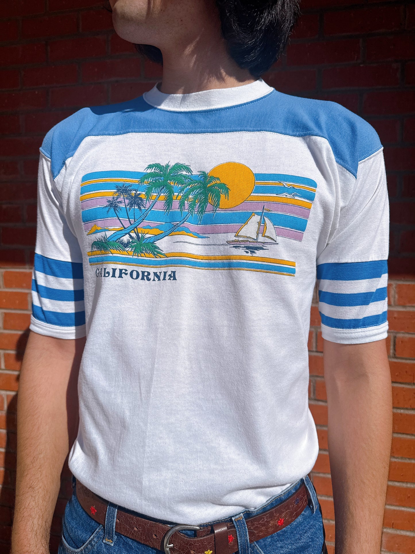 1970s “California” Sunset Novelty Raglan White & Blue T-Shirt