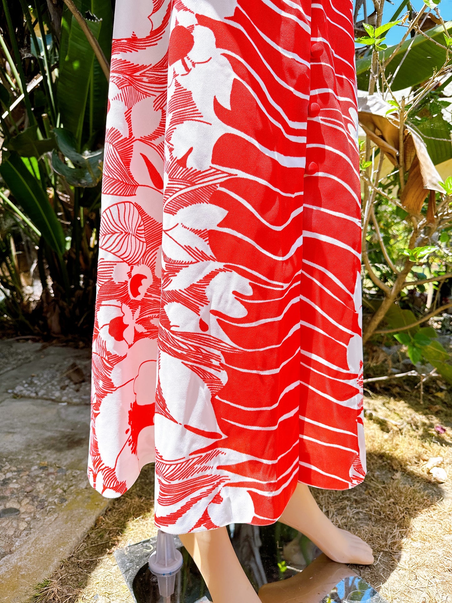 1970s Red & White Floral Placement Button Front Skirt