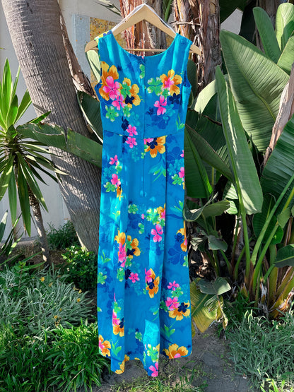 1960s Turquoise & Hot Pink Hawaiian Maxi Dress