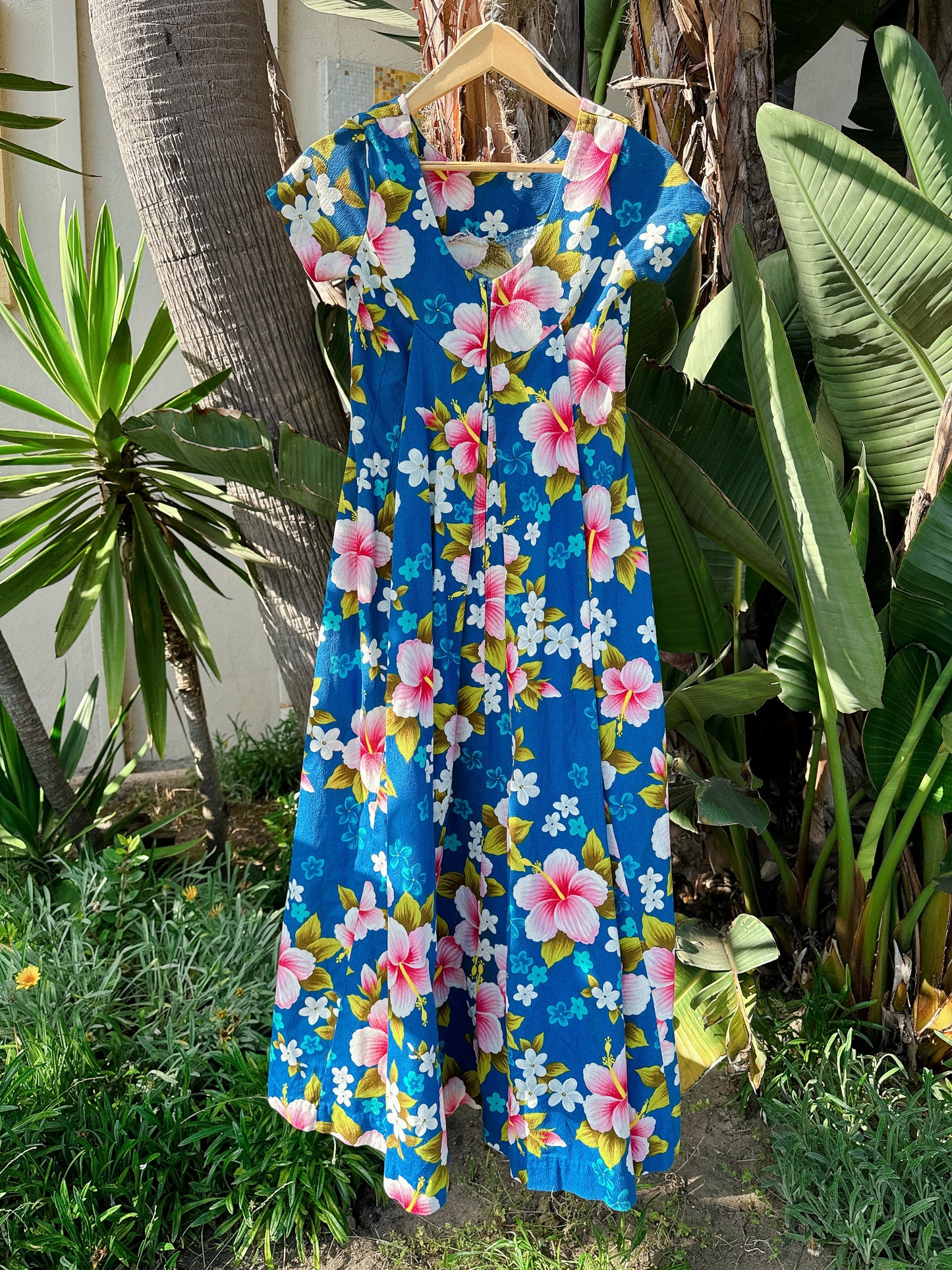 1960s Blue Aloha Floral Hawaiian Maxi Dress with Watteau Back